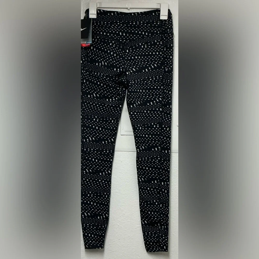 Nike‎ Black and Orange Jeggings with Elastic Waistband - Picture 4 of 6